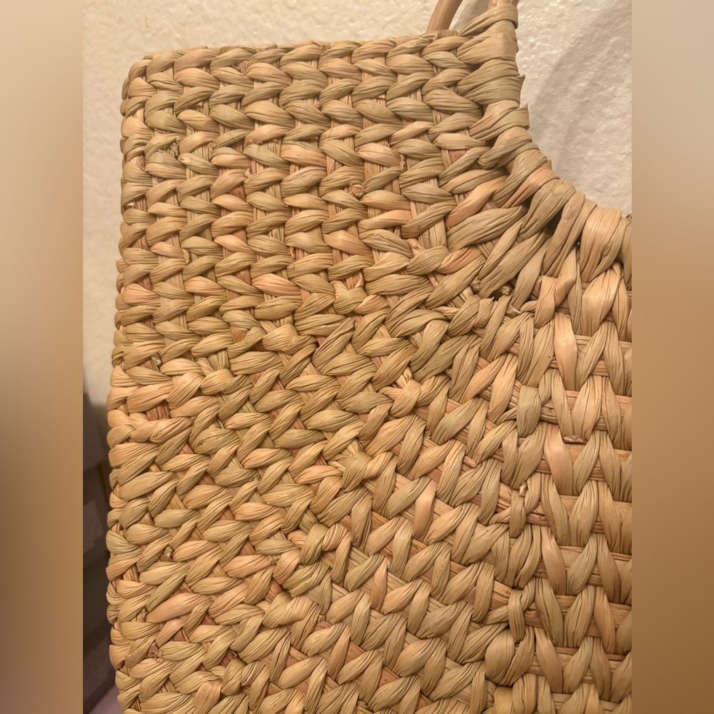 Jileen Top Handle Straw Bag - Picture 4 of 8